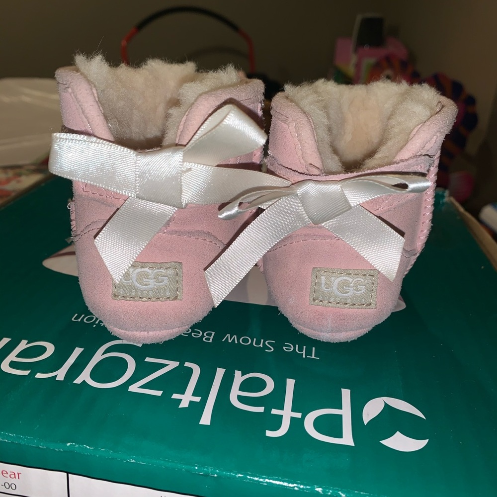 Baby uggs!